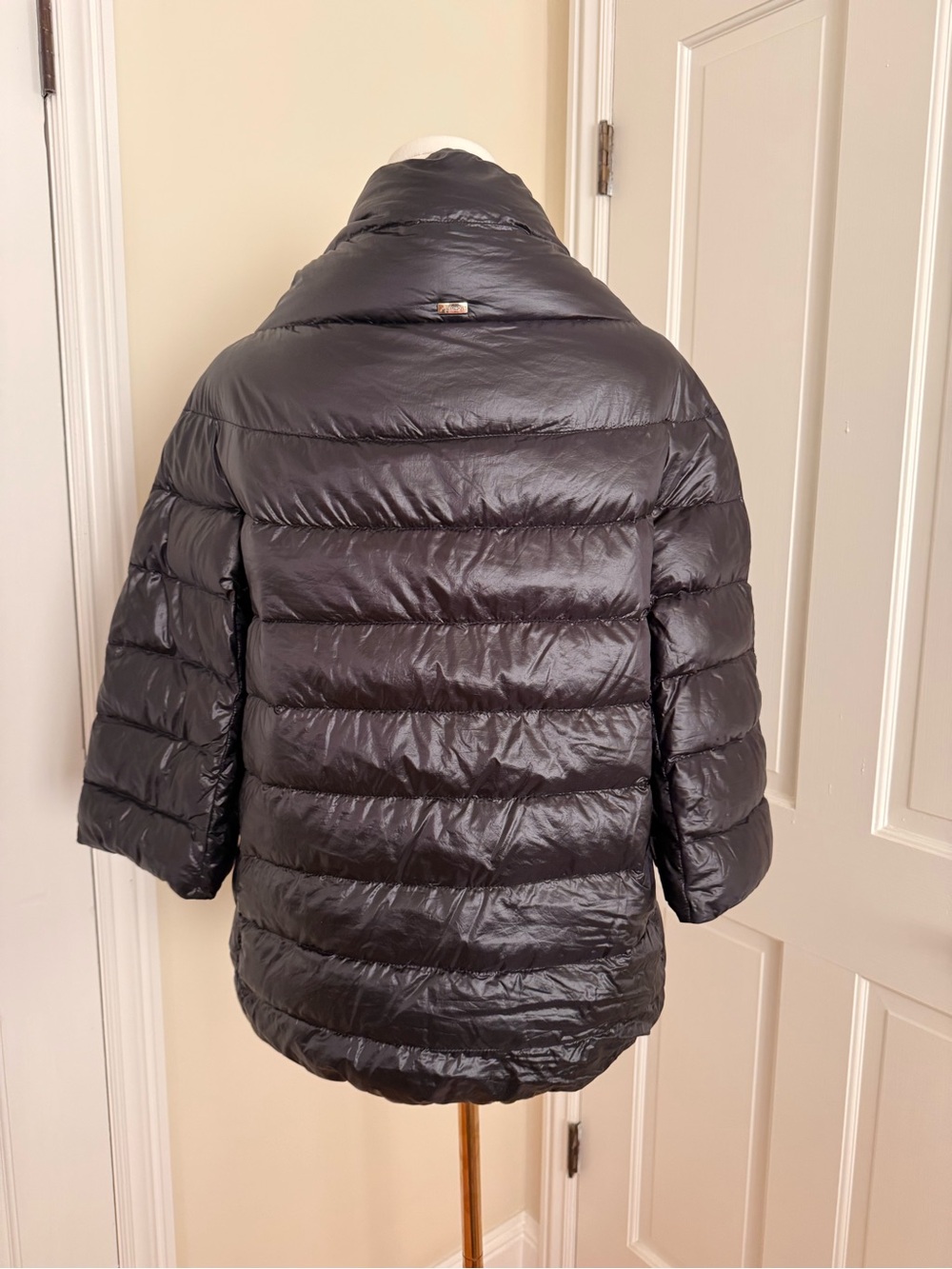 Herno Glossy Black Short Puffer Jacket - Picture 3 of 8
